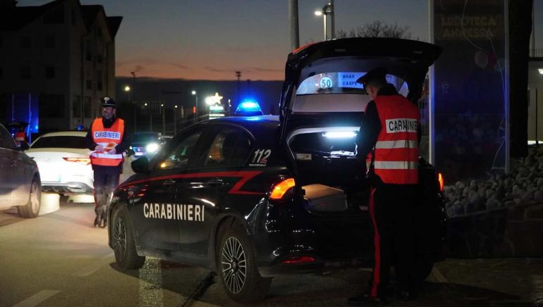 Maxi-blitz all’alba tra Salerno, Napoli e Avellino: venti arresti per traffico di droga