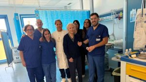 Avellino, a 100 anni batte l’ictus e torna a casa in 48 ore: la rinascita di nonna Gerarda