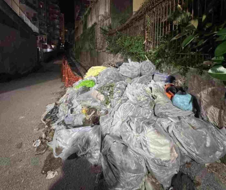 Scempio ambientale a "Cavone Case Puntellate"