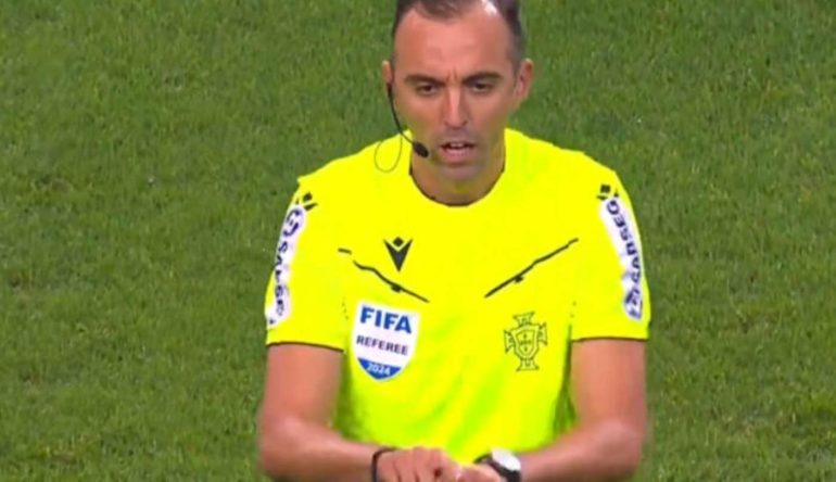 Champions, gli arbitri della quarta giornata: Napoli-Eintracht al portoghese Pinheiro