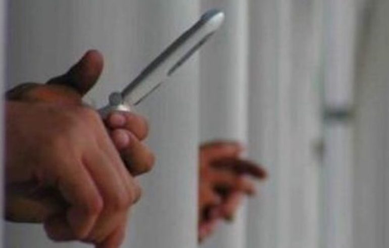 Dal carcere perseguita la vedova della sua vittima: scoperto “cell network” tra le celle di Avellino