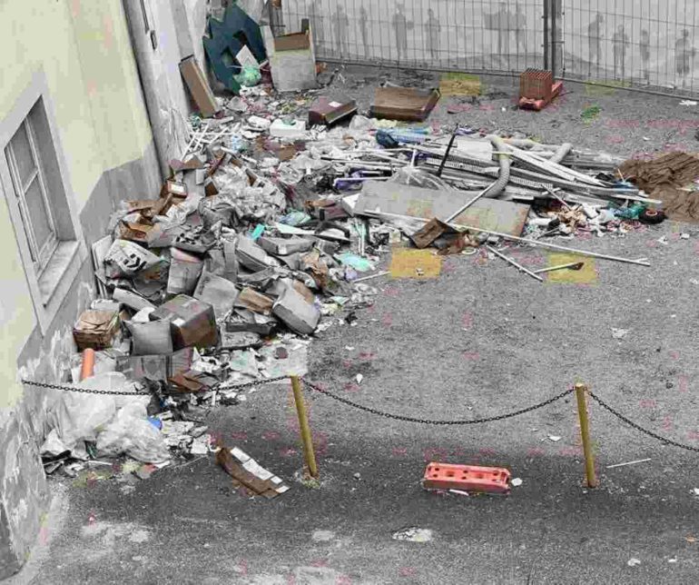 Discarica nel Rione Sanità: l’allarme di Borrelli sull’Ospedale San Gennaro dei Poveri