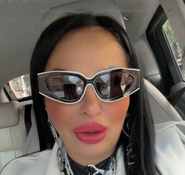 Elezioni Campania, Rita De Crescenzo si schiera: “Votate Forza Italia, vi accompagno pure al seggio”