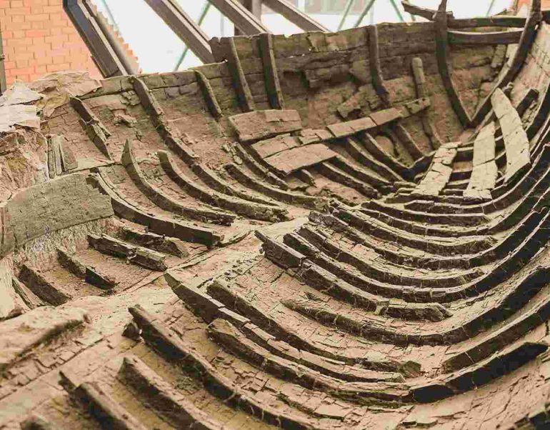 Ercolano, boom di visitatori: successo per le Terme Suburbane e le aperture serali