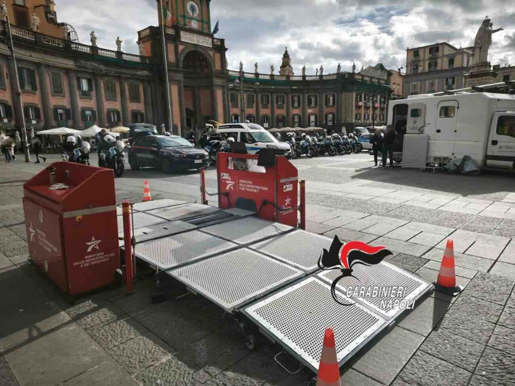 Napoli, E-bike truccate, maxi-operazione di controllo: 29 mezzi sequestrati