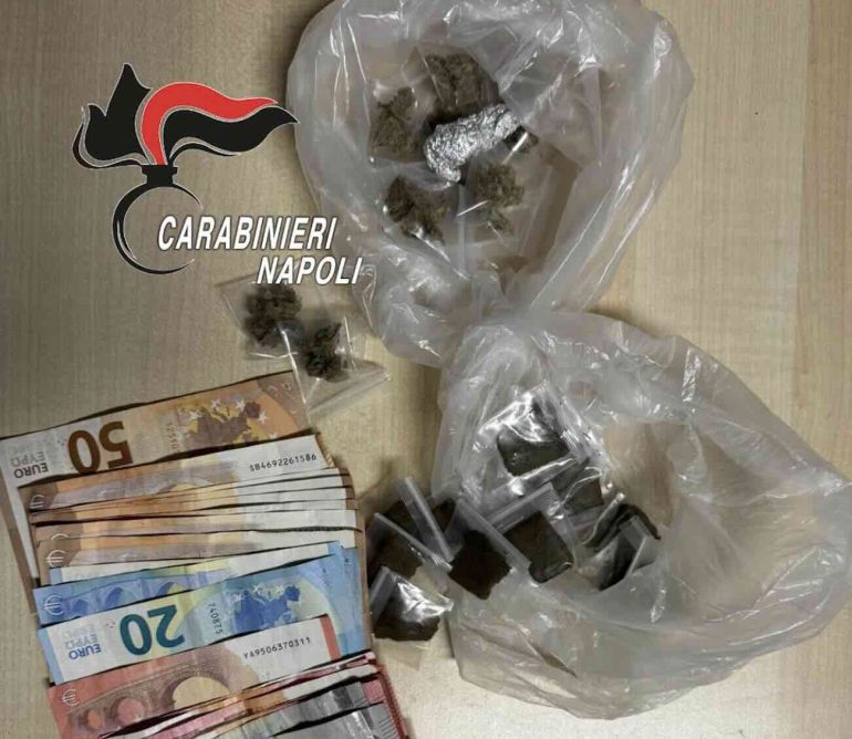 Napoli, la nuova frontiera dello spaccio: pusher giovanissimi e incensurati. Arrestato un 21enne a Barra