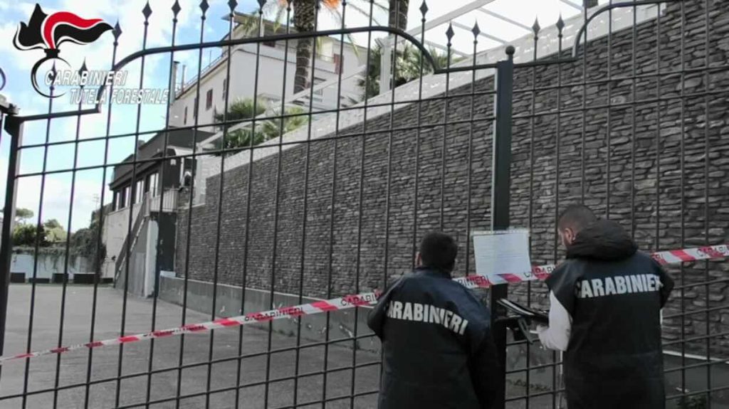 Napoli, sequestrato ristorante di Agnano: sigilli violati e video cancellati