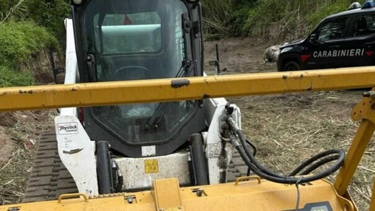 Operaio di Marcianise perde una gamba durante una manovra