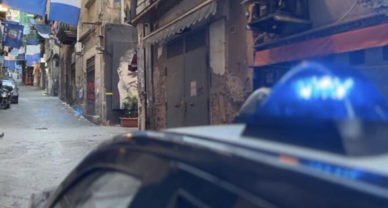 Controlli straordinari a Porta Nolana, Quartieri Spagnoli e Pozzuoli. Oltre 320 persone identificate
