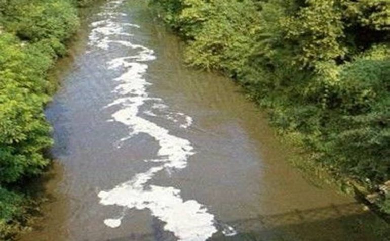 Rio Lanzi avvelenato: sigilli a un impianto di rifiuti a Sparanise