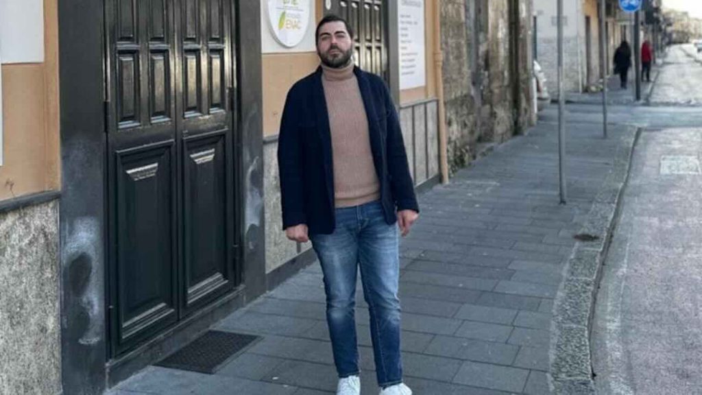 Voting under siege in Acerra: "Blackmail and threats, people are afraid."