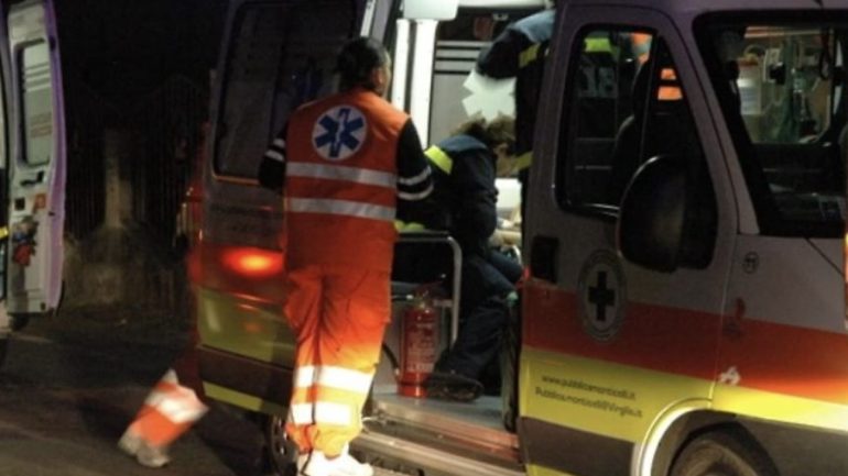 Acilia, esplode un petardo in strada: muore un uomo di 63 anni