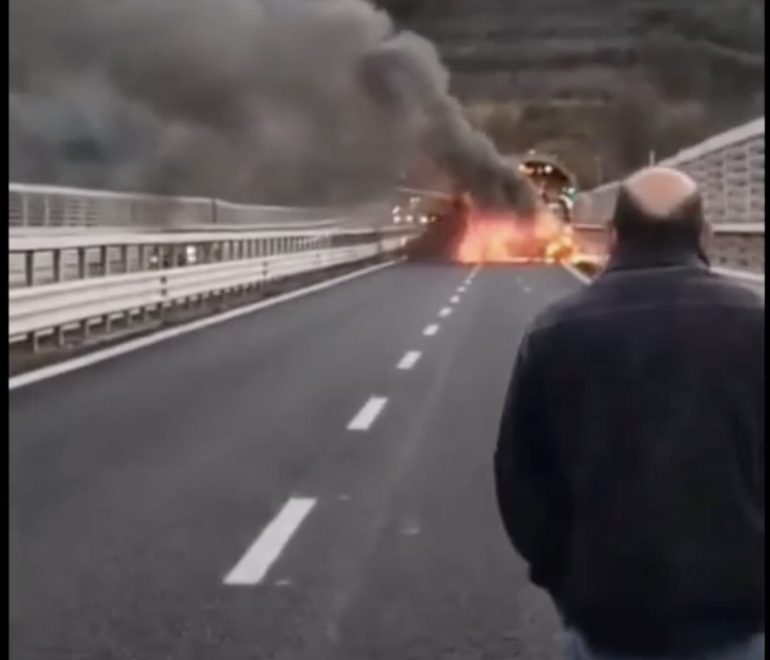 Assalto al portavalori in autostrada