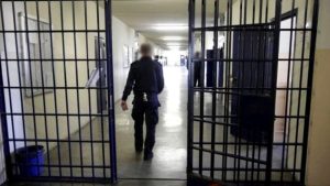 Carceri, l’allarme del Garante: in Campania 7.844 detenuti per 5.500 posti