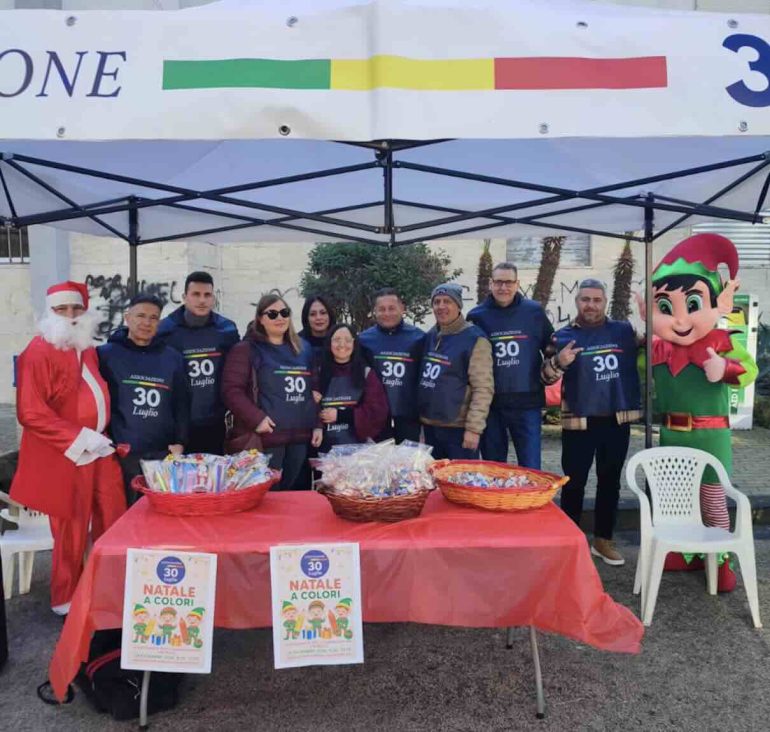 Casavatore, l’associazione “30 Luglio” illumina il Natale con “Natale a Colori”