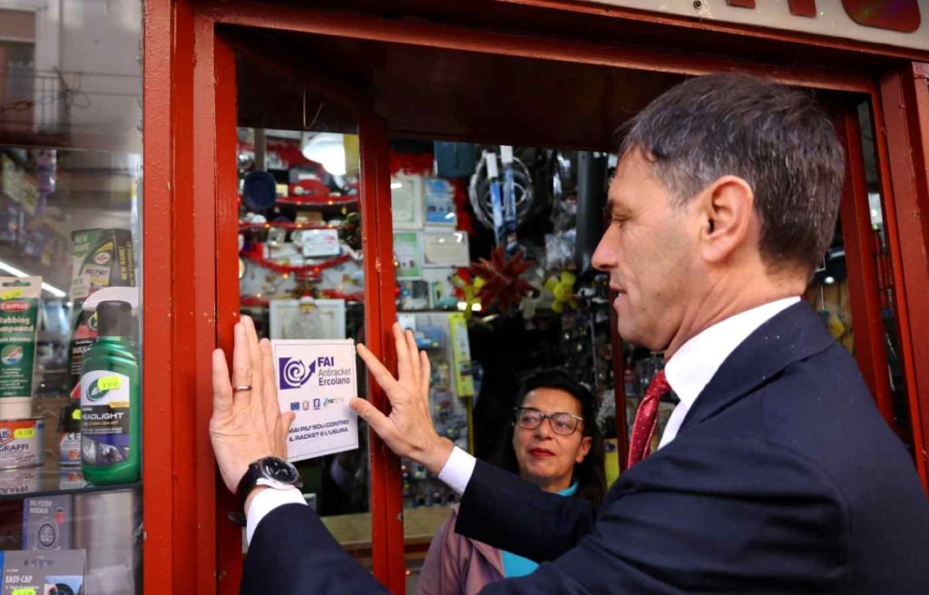 Ercolano scende in strada contro il racket: marcia per la legalità lungo Corso Resina