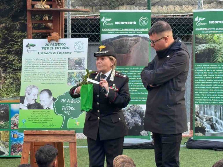Napoli, la Talea di Falcone sbarca in Terra dei Fuochi: alberi di legalità contro la camorra