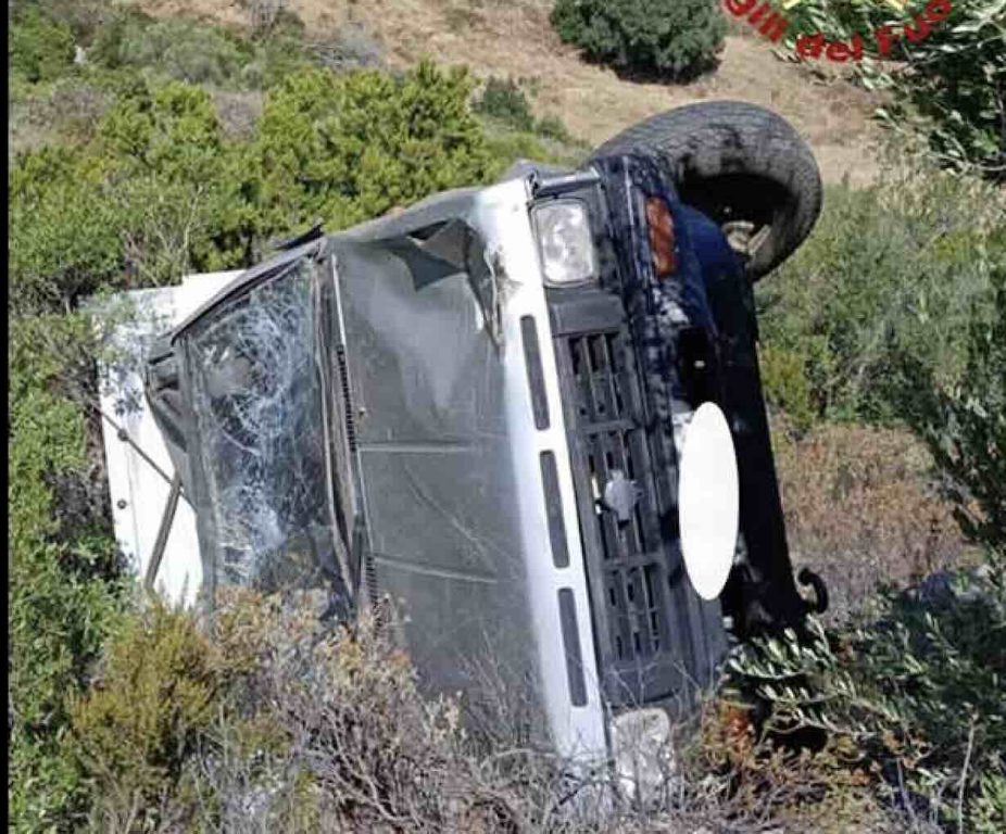 Tragedia sulla Cilentana: auto precipita in una scarpata, muore un 77enne