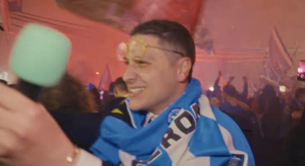 Fuochi davanti alla Tour Eiffel per il documentario sul Napoli: denunciato Loris Giuliano