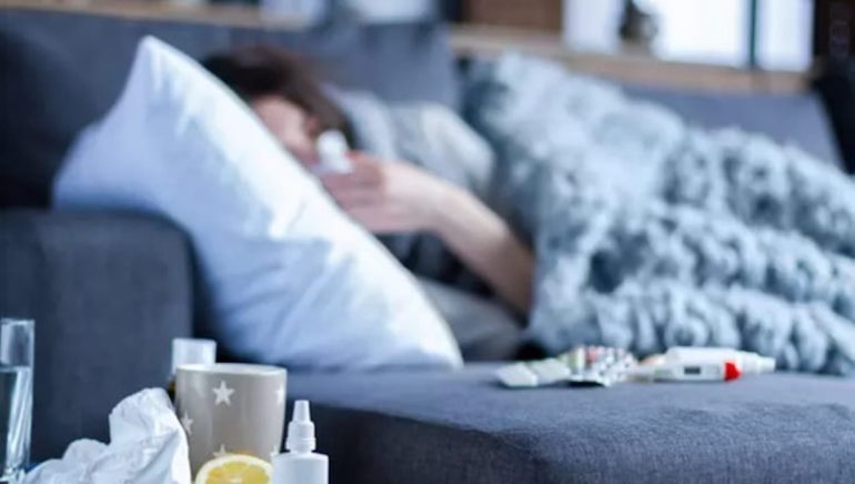 L’onda del “Ceppo K” travolge l’Italia: 800mila a letto in una settimana, Campania in emergenza