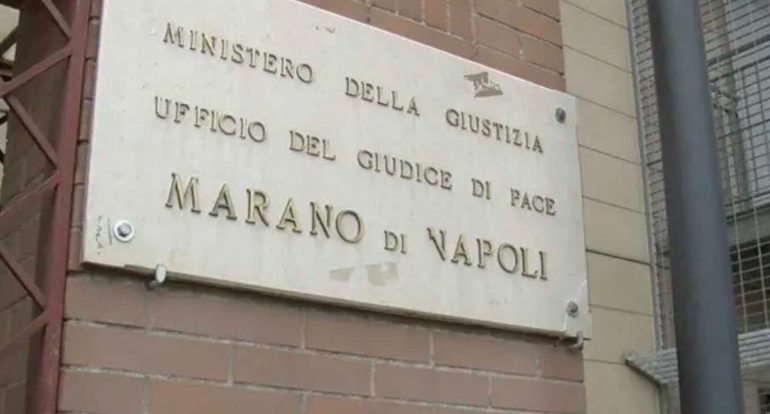 Nella foto, un particolare della vicenda.