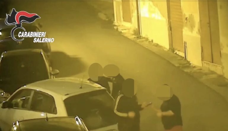 Maxi blitz antidroga tra Salerno, Napoli e Avellino: sgominata rete di cocaina e crack