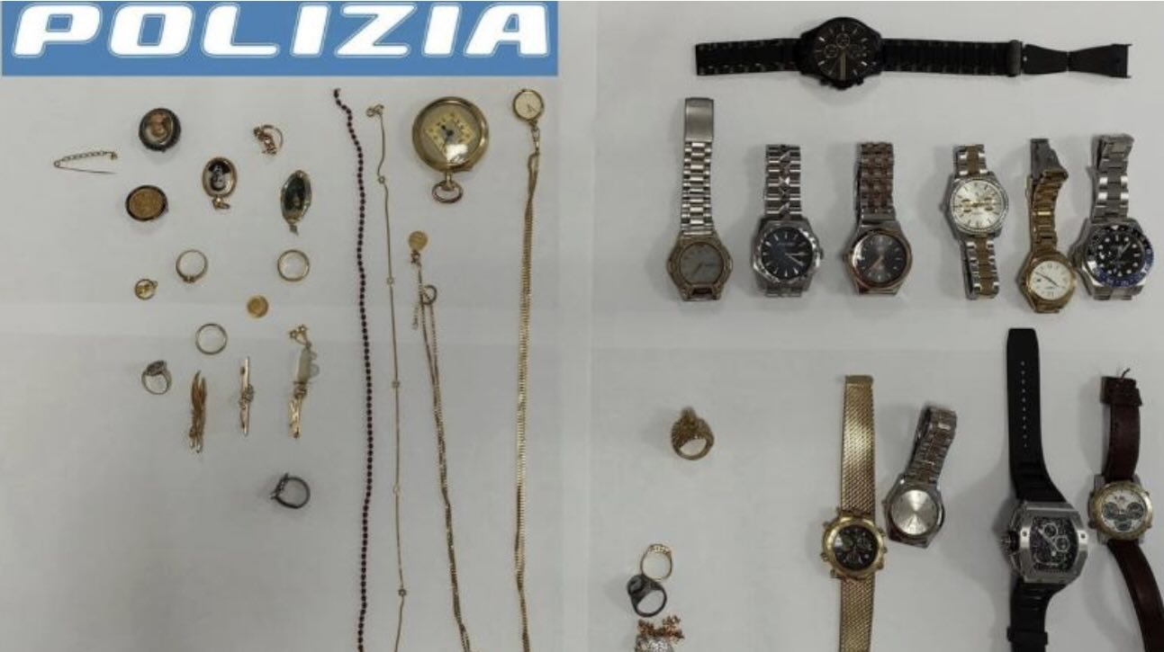 Parte della refurtiva recuperata