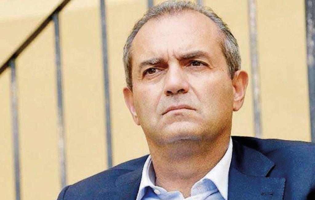 Napoli, De Magistris “Ho salvato un’azienda pubblica, non l’ho condannata”