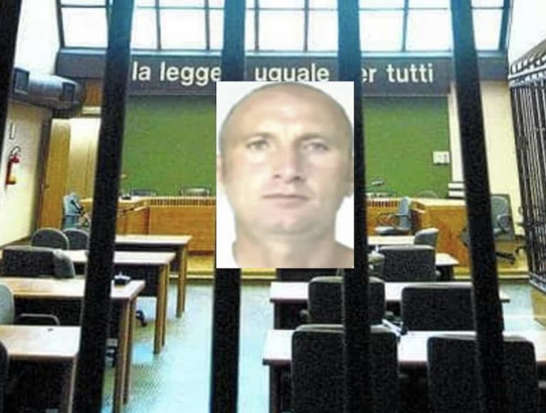 Napoli, l’Audi della vendetta: 6 uomini del clan Mazzarella a processo per sequestro e pestaggio