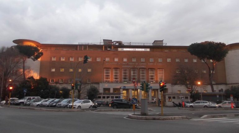 Rimosso tumore a donna in gravidanza: intervento record al Sant’Eugenio di Roma