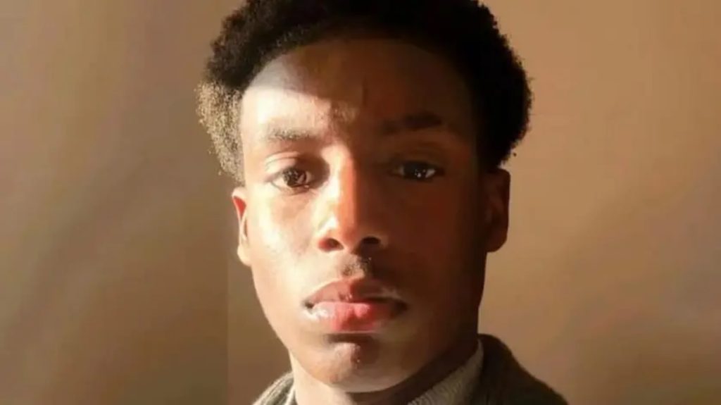 Tragedia di Natale a Pordenone: quindicenne muore in campo durante una partita di calcio