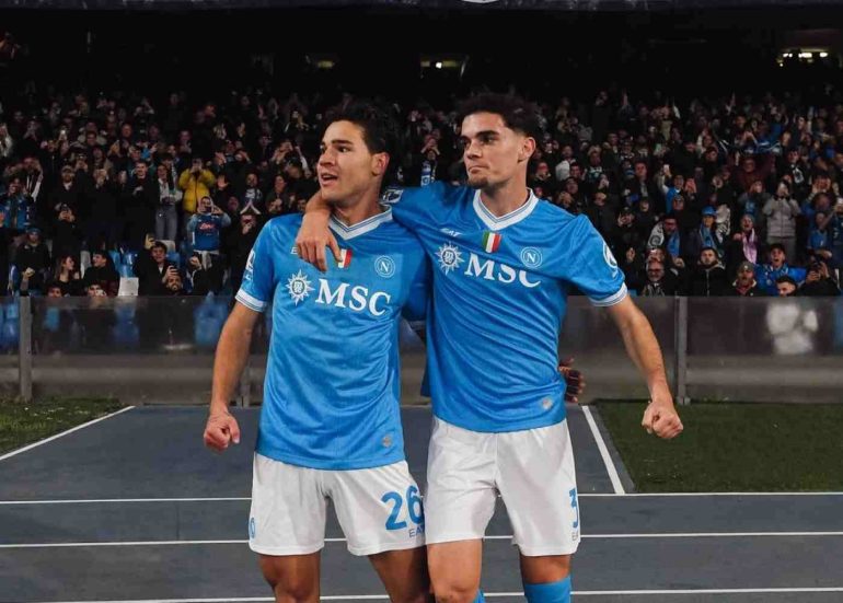 Ancora Vergara e gol di Gutierrez, il Napoli torna a sorridere al Maradona: Fiorentina ko