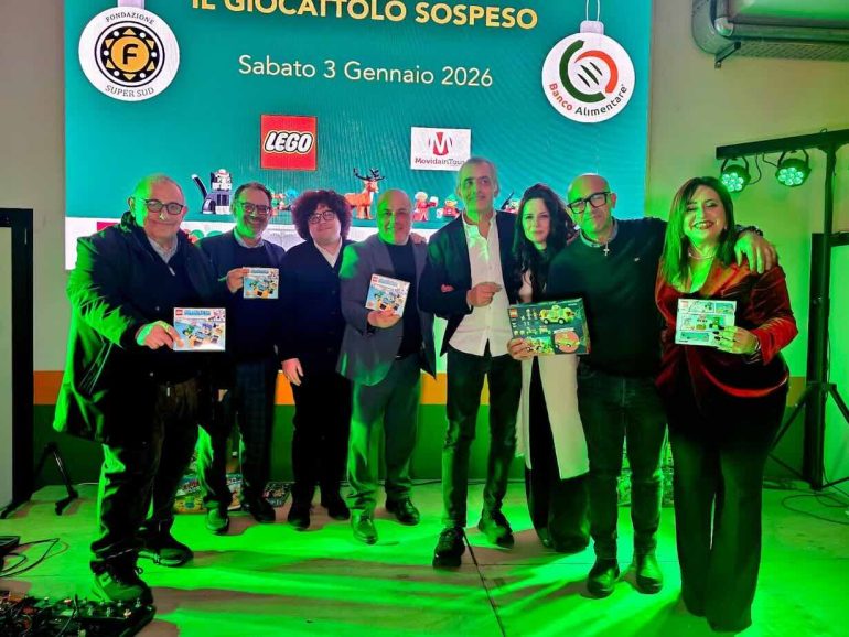Befana solidale nei reparti pediatrici: 250 partecipanti e 1000 giocattoli donati ai bimbi campani