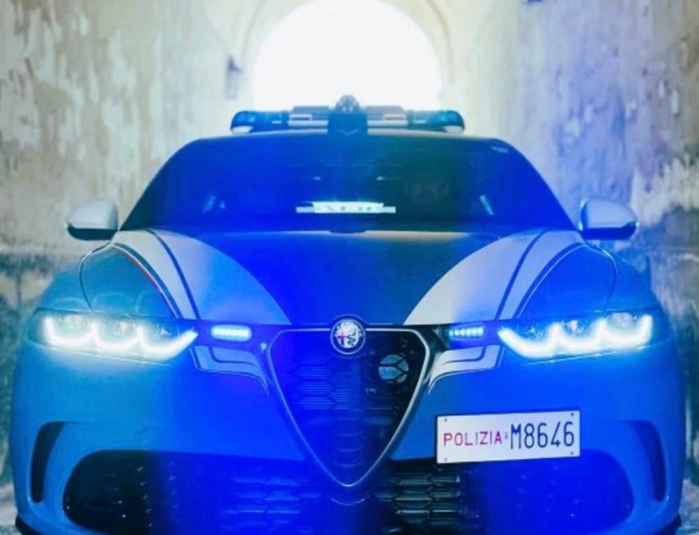 Blitz antidroga ad Afragola: sorpreso a spacciare in auto, arrestato 23enne