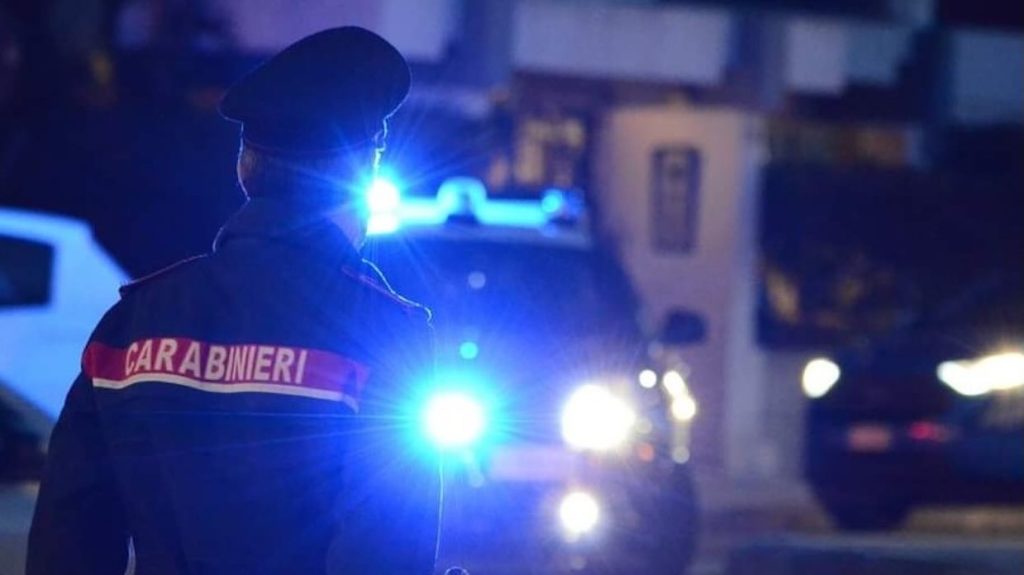Avellino: droga, alcol e un’arma sequestrata. Patenti ritirate e denunce all’alba del nuovo anno