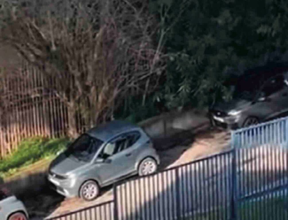 Furto d’auto davanti a un liceo, il prefetto rafforza i controlli all’Arenella