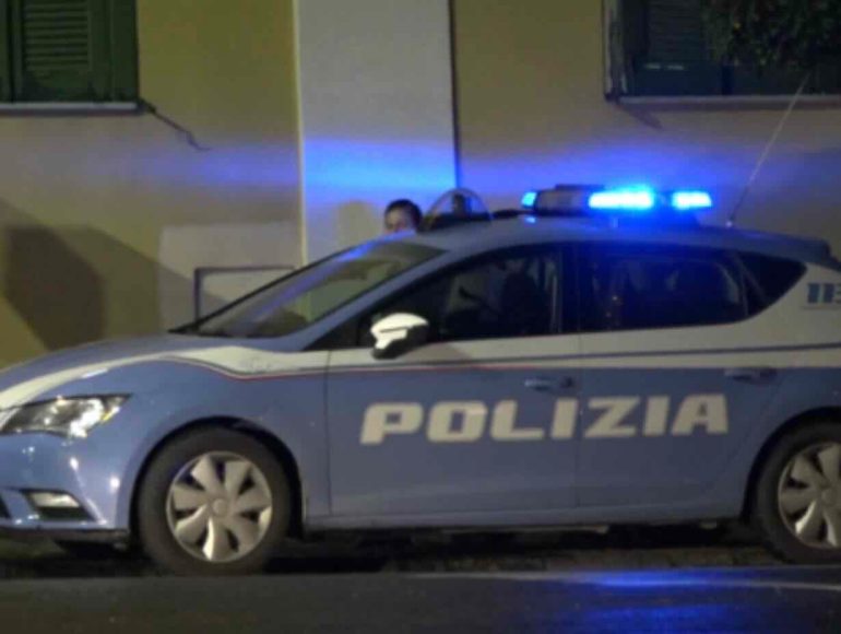 Afragola, 55enne fermato con cocaina e contanti: scatta l’arresto