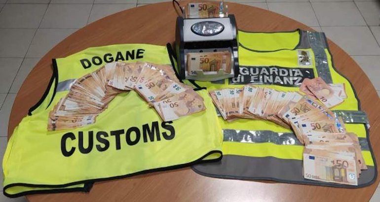 Capodichino, intercettati oltre 5 milioni di euro non dichiarati nel 2025