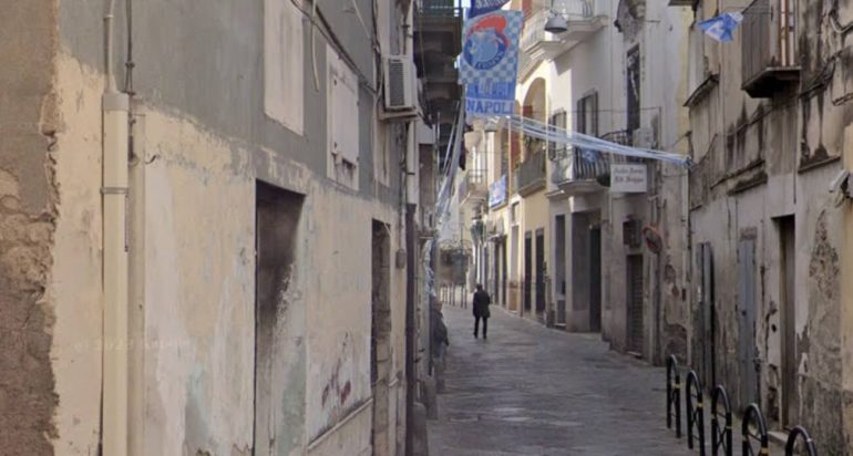 Casoria, l’allarme dei consiglieri: «Via Santa Croce chiusa da troppo tempo»