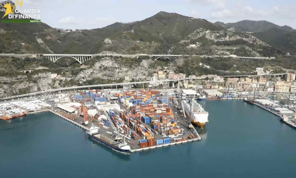 Concessioni demaniali marittime, in Campania in 422 non pagavano