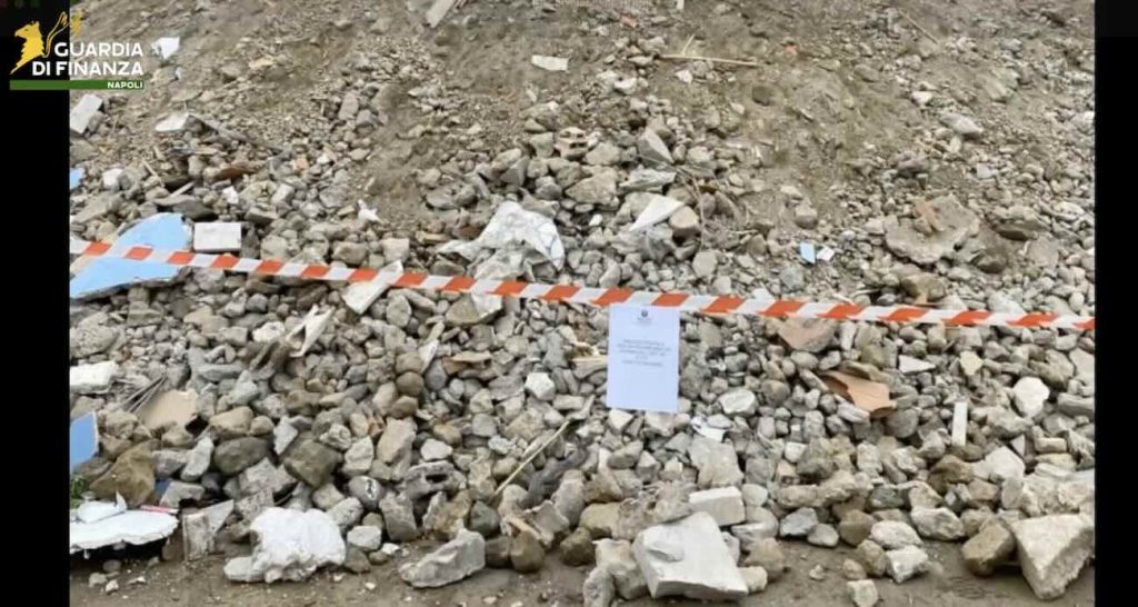 Discarica abusiva scoperta e sequestrata a Forio d’Ischia