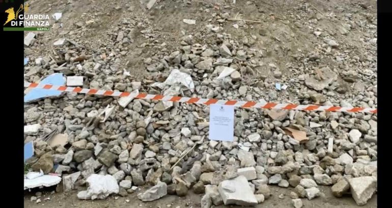 La discarica abusiva sequestrata a Forio