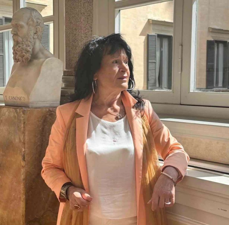 Finanziaria, via libera all’emendamento M5S: 14 milioni contro violenza di genere e per l’educazione emotiva