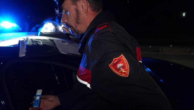 Maxi controllo nel centro di Napoli: 14 denunce e 6 veicoli sequestrati