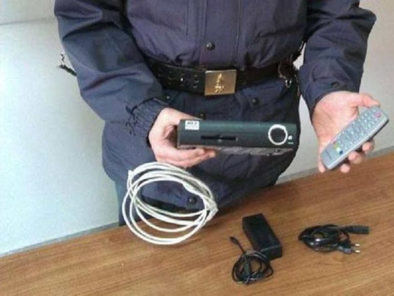 Pirateria audiovisiva, maxi-operazione contro il ‘pezzotto’: sequestri e oscuramenti in Italia e all’estero