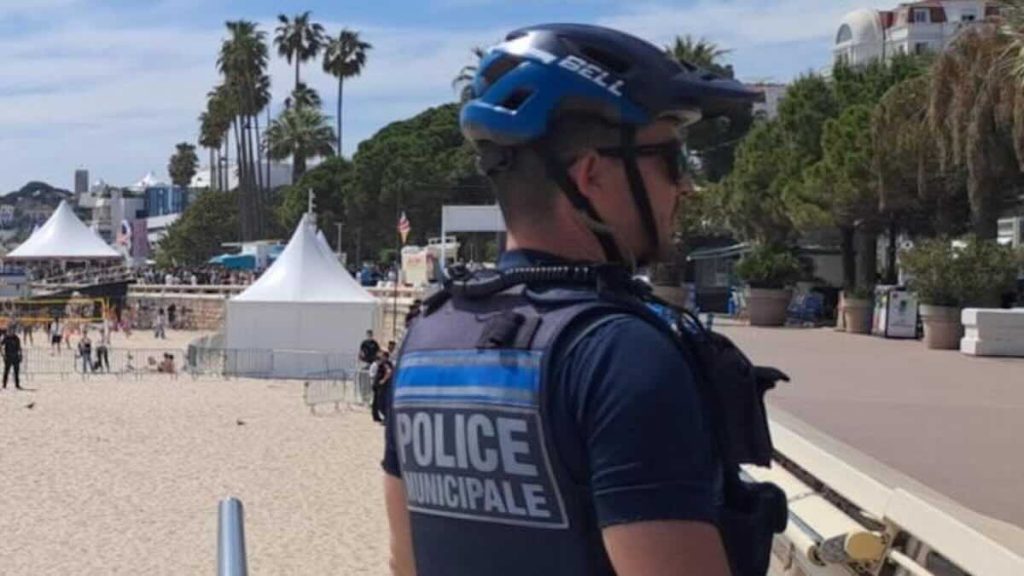 Rapinava Rolex in Costa Azzurra. torna libero 24enne napoletano