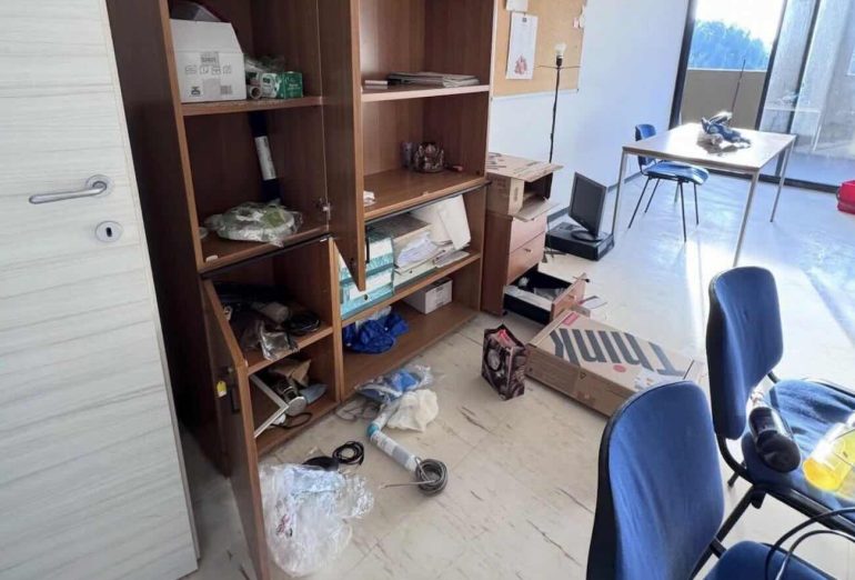 San Giovanni a Teduccio, nuovo raid al Centro Asterix: danni e furti