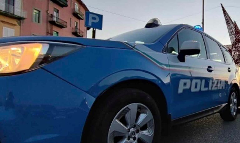 Torre Annunziata, droga occultata tra doppi fondi e intercapedini: fiuto di Naja smaschera spacciatore