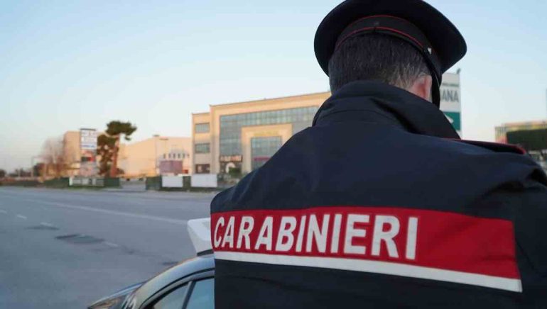 Trentola Ducenta, aveva documenti intestati ad altra persona ma con la sua foto: arrestato