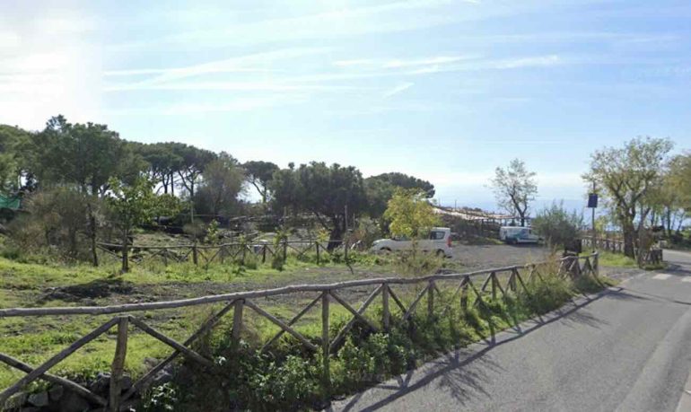 coppietta rapinata sulk vesuvio